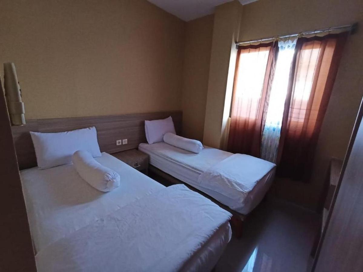 Mess Mt Haryono Motel Sampit Kültér fotó