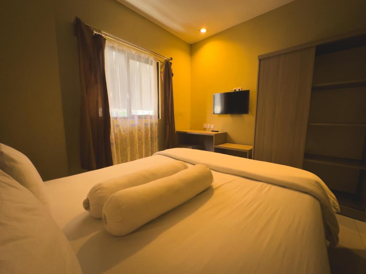 Mess Mt Haryono Motel Sampit Kültér fotó